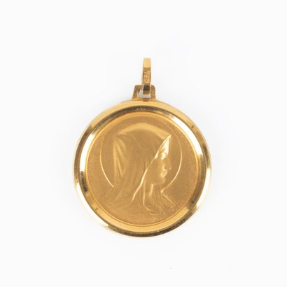 Médaille en or double face à décor de la...