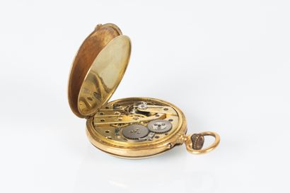 Montre de poche en or chiffré, le cache-poussière...