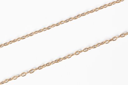 Chaîne en or maille ovale. 2,56 g - 46 c...