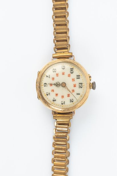 Montre de col en or, le cache-poussière également...