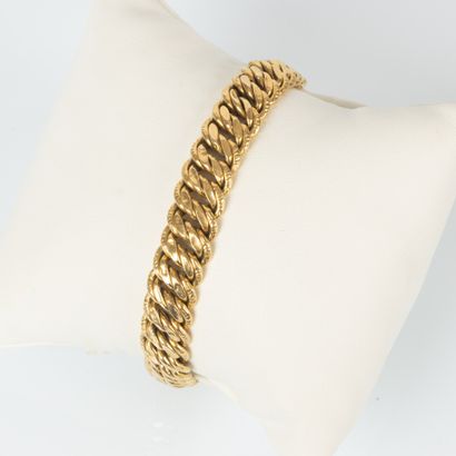 Bracelet en or maille américaine. Petits...
