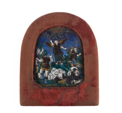 Plaque de forme cintrée en émail peint polychrome,...