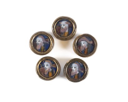 Ensemble de cinq cabochons en émail peint...
