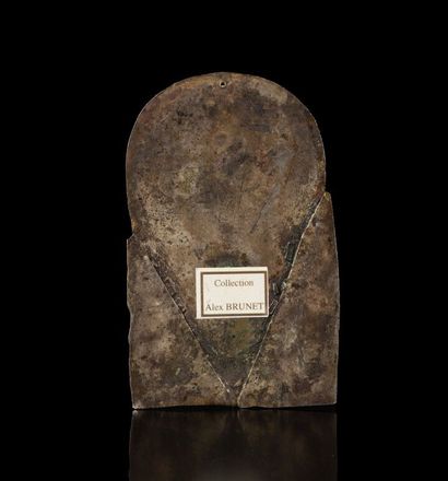 Plaque de forme cintrée en cuivre gravé et...