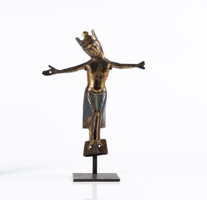 Christ d'applique en cuivre champlevé, émaillé,...