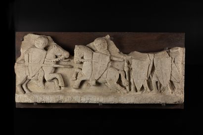 Bas-relief en pierre calcaire sculptée à...