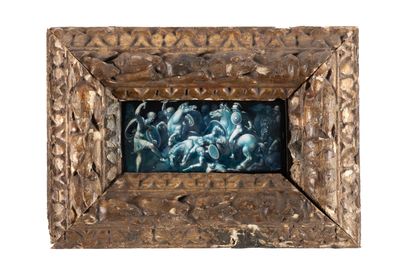 Plaque en émail peint en grisaille bleue...