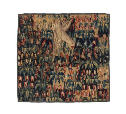 Fragment de tapisserie en laine à décor de...