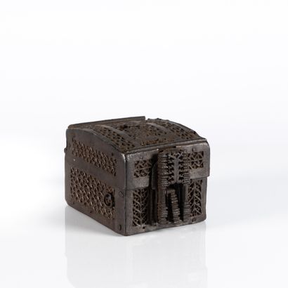 Petit coffret à mailles à âme en chêne recouvert...