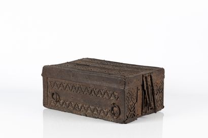 Grand coffret à âme en chêne recouvert de...