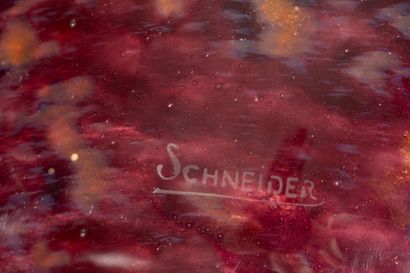 SCHNEIDER. Très important vase en verre marmoréen...