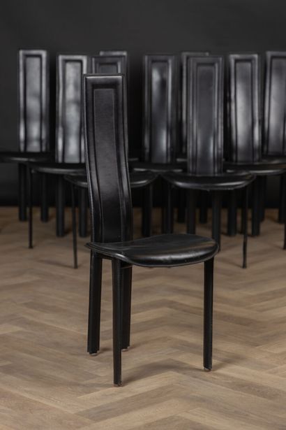 CATTELAN Giorgio
Suite de 10 chaises gainées...