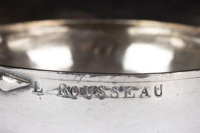 Tasse à vin en argent 2ème titre, le corps...