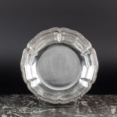 Légumier rond à contours en argent, décor...