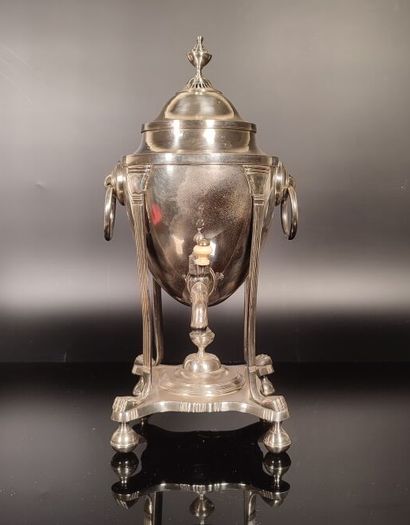 Samovar en bronze argenté, réservoir ovoïde...