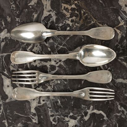 Ensemble de couverts en argent à filets 1809-1819...