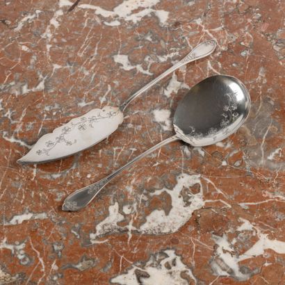 Couvert de service à glace en argent, à décor...