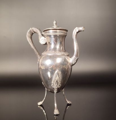 Ensemble en argent: 
- paire de salières...