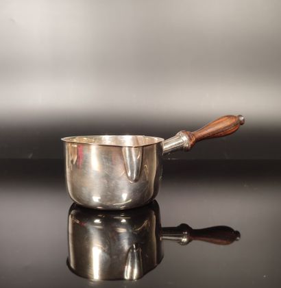 Cassolette en argent uni, manche en bois...