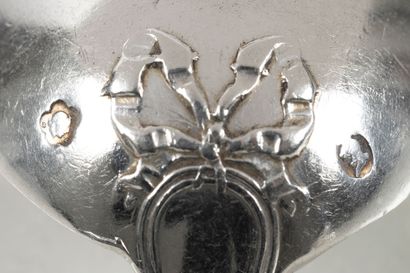Importante ménagère en argent, modèle à jonc...