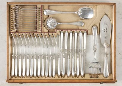 Importante ménagère en argent, modèle à jonc...