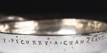 Tasse à vin en argent, le corps uni est inscrit...