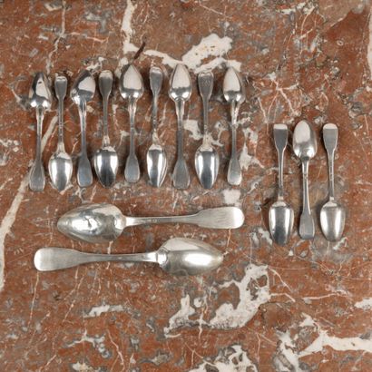 Ensemble de couverts en argent à filets ou...