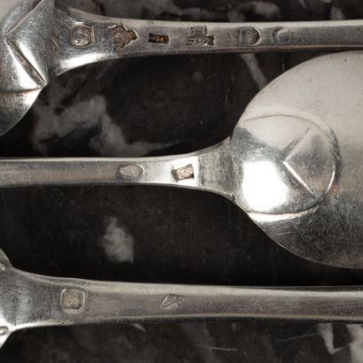 Ensemble de couverts en argent XVIIIe et...