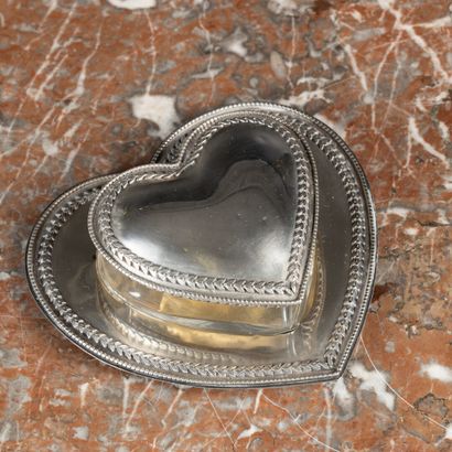 Boîte coeur en cristal, monture, couvercle...