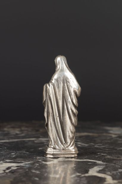 Vierge Marie montrant le coeur sacré en argent....