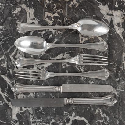 Ménagère de de 12 fourchettes et 12 cuillers...