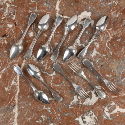 Ensemble de couverts en argent à filets 1809-1819...
