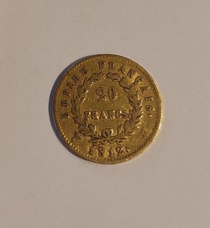 1 monnaie en or : 20 F 1812 W Napoléon tête...