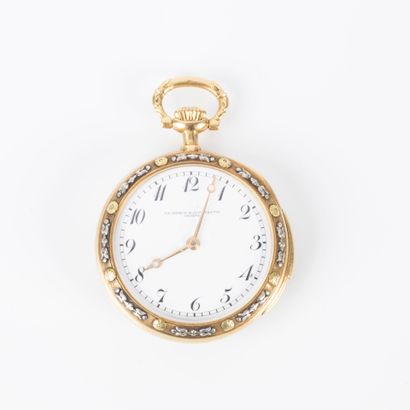 VACHERON CONSTANTIN. Montre de col en or...