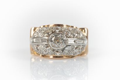 Bague en or et platine, sertie d'un diamant...