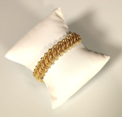 Fancy gold bracelet, safety chain. 19th century....