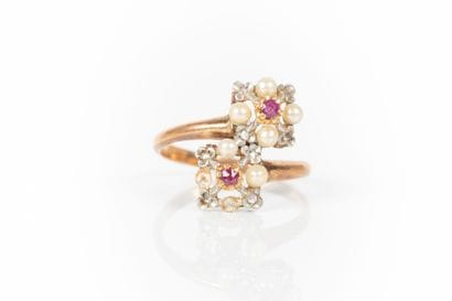 toi et moi ring in 14k gold set with small...