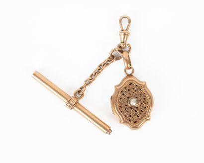Clé de montre montée en or, pendentif vinaigrette...