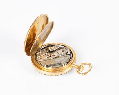 VACHERON CONSTANTIN. Montre de col en or...
