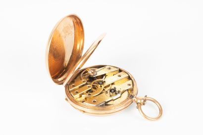 Montre de col en or guilloché et gravé de...
