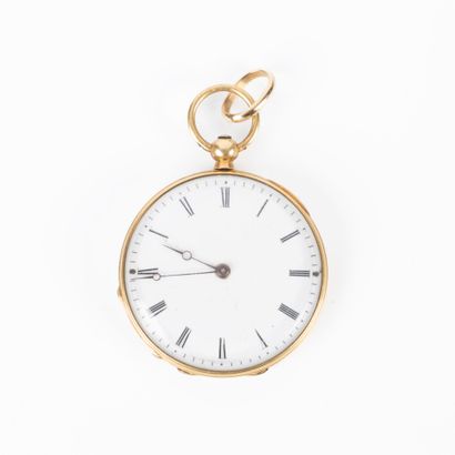 Montre de col en or gravé et guilloché, le...
