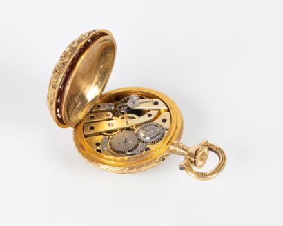 Montre de col en or, le boîtier ajouré dans...