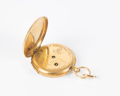 Montre de col en or gravé et guilloché, le...