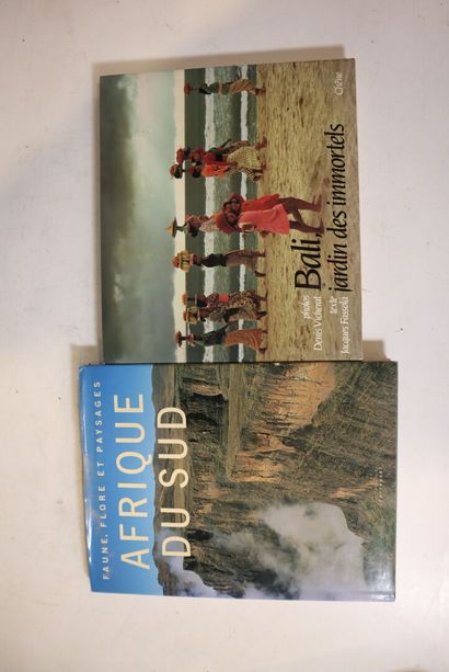 [Cultures et paysages du monde] Lot including...