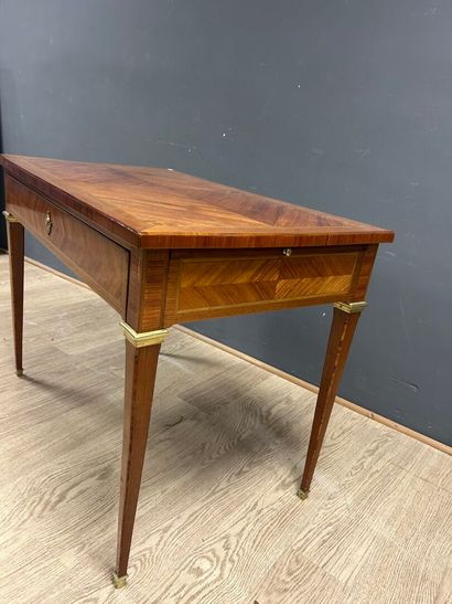 Table bureau rectangulaire en bois de placage...
