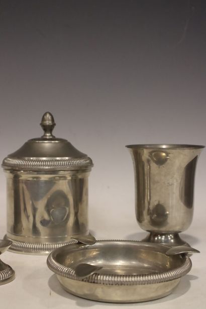 Small pewter lot including: candy box, saucer,...