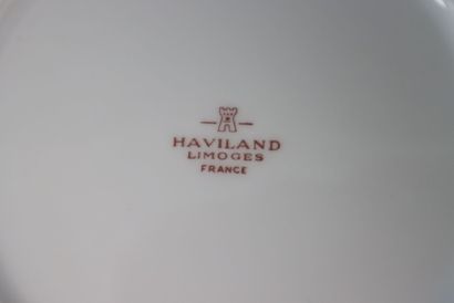HAVILAND. 
White porcelain service with gilt...