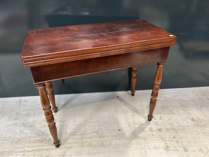 Mahogany and veneer console table, resting...