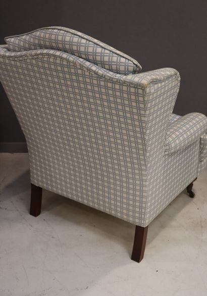 Fauteuil de style anglais, garniture de tissus...