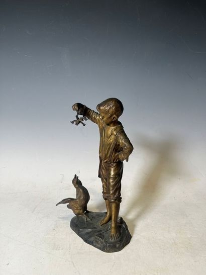 S.RISARD
Bronze sculpture with golden patina...